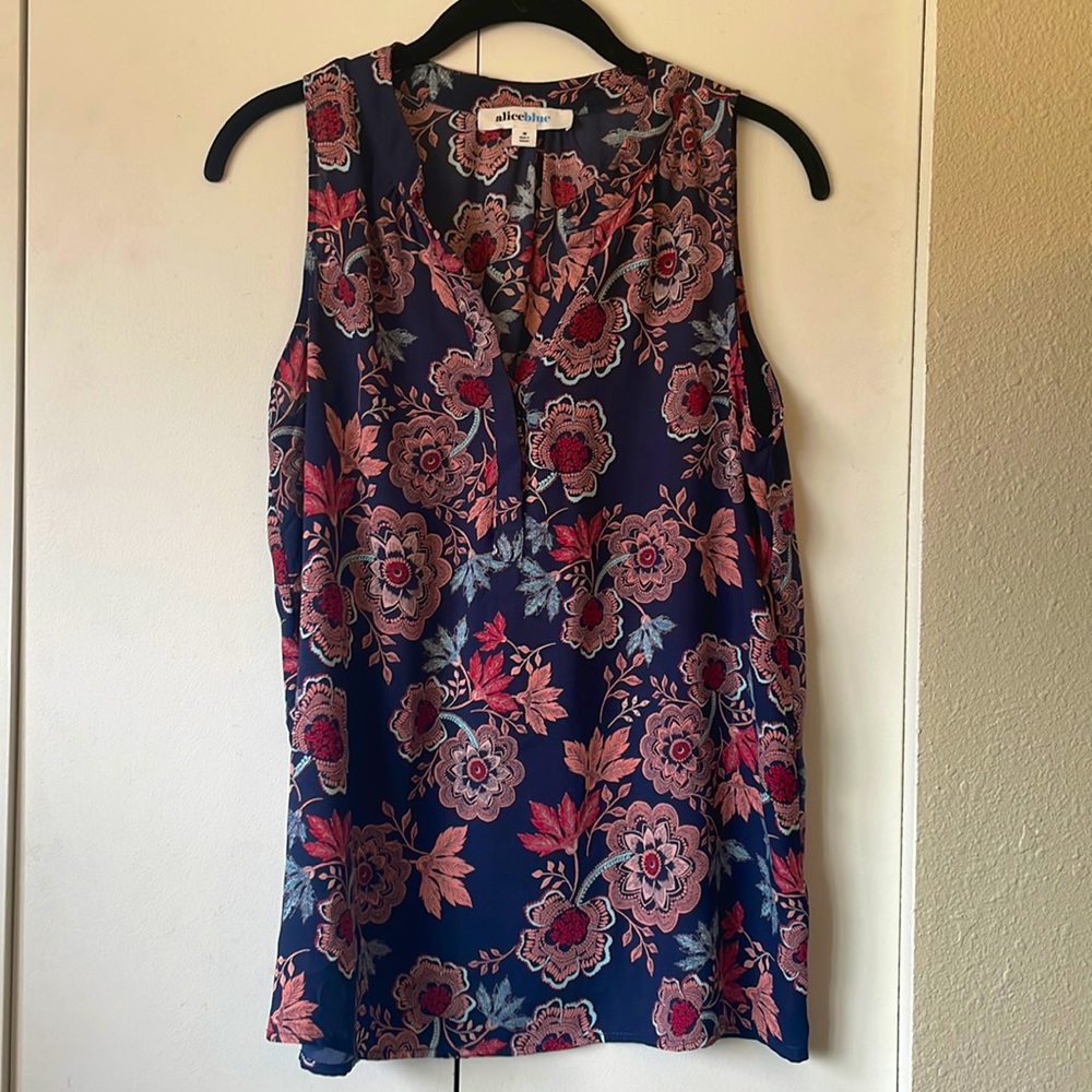 Floral top